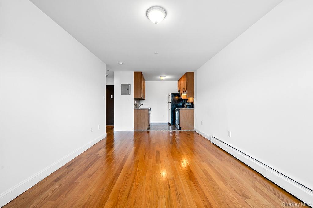 13909 34th Avenue, Flushing, NY 11354