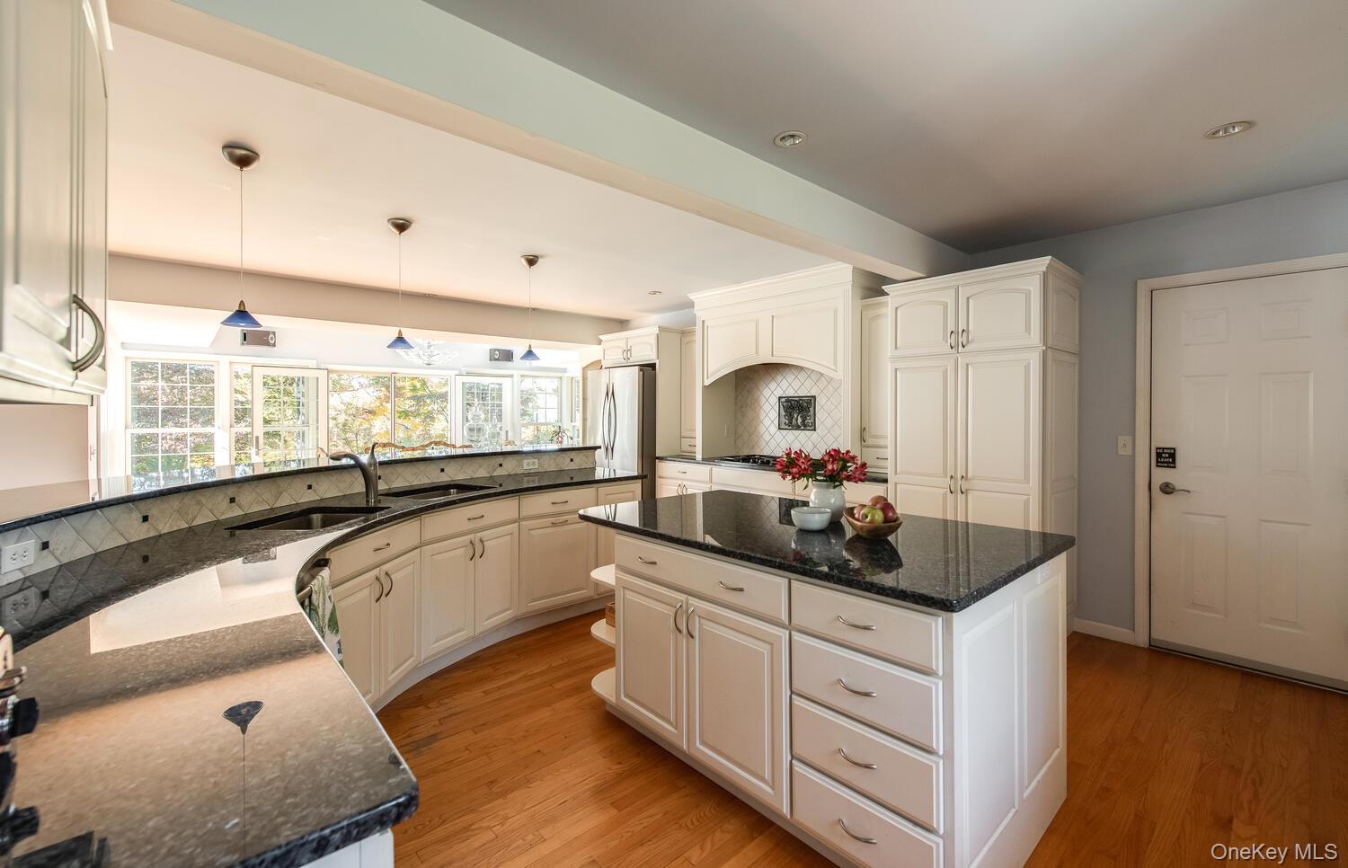 5 Point Place, Hyde Park, NY 12538