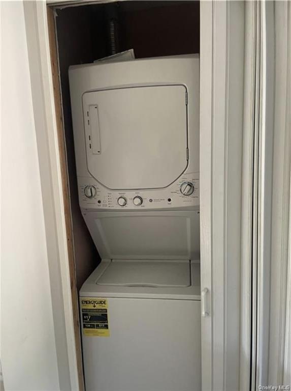 32 Scarborough Lane # D, Wappingers Falls, NY 12590