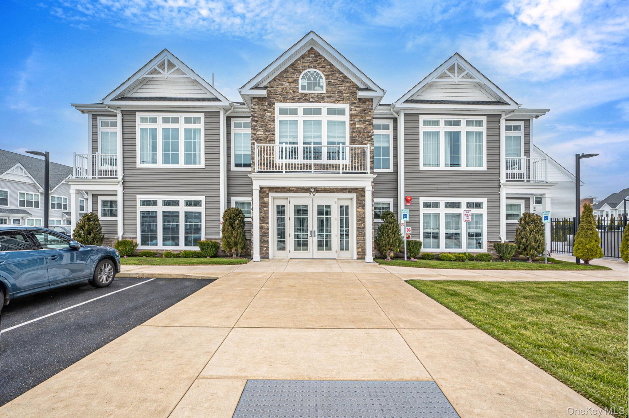 506 Emanuel Way # 73, East Meadow, NY 11554