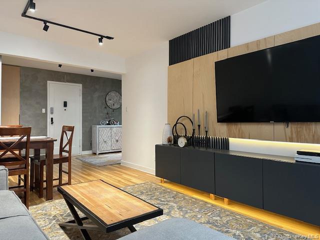 8325 98th Street # 3L, Woodhaven, NY 11421