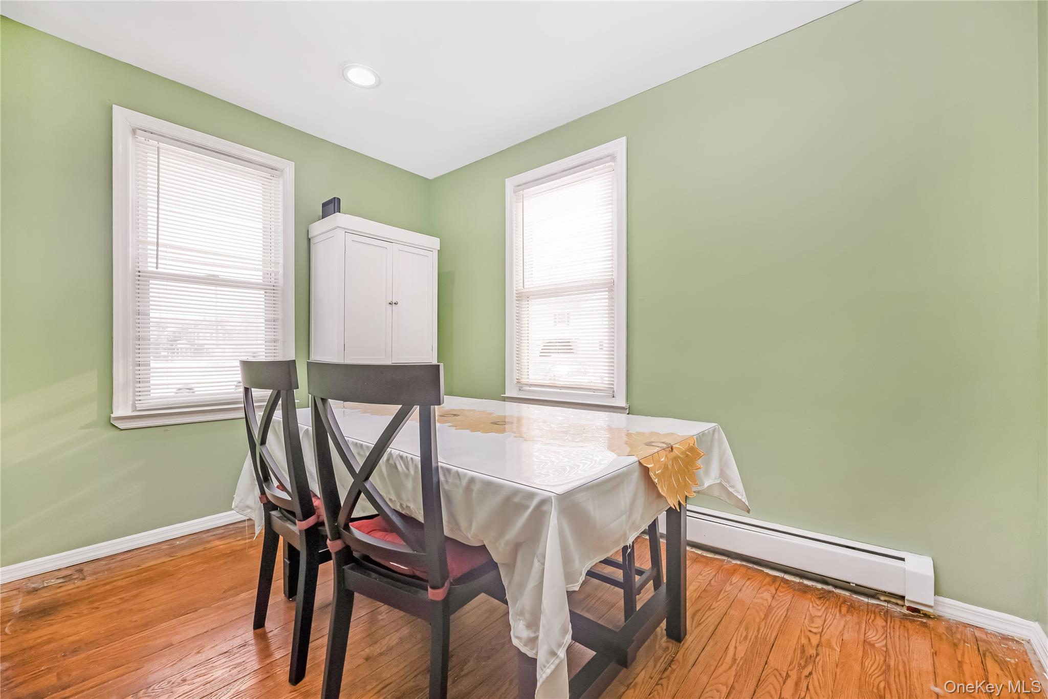 430 Staples Street, Farmingdale, NY 11735