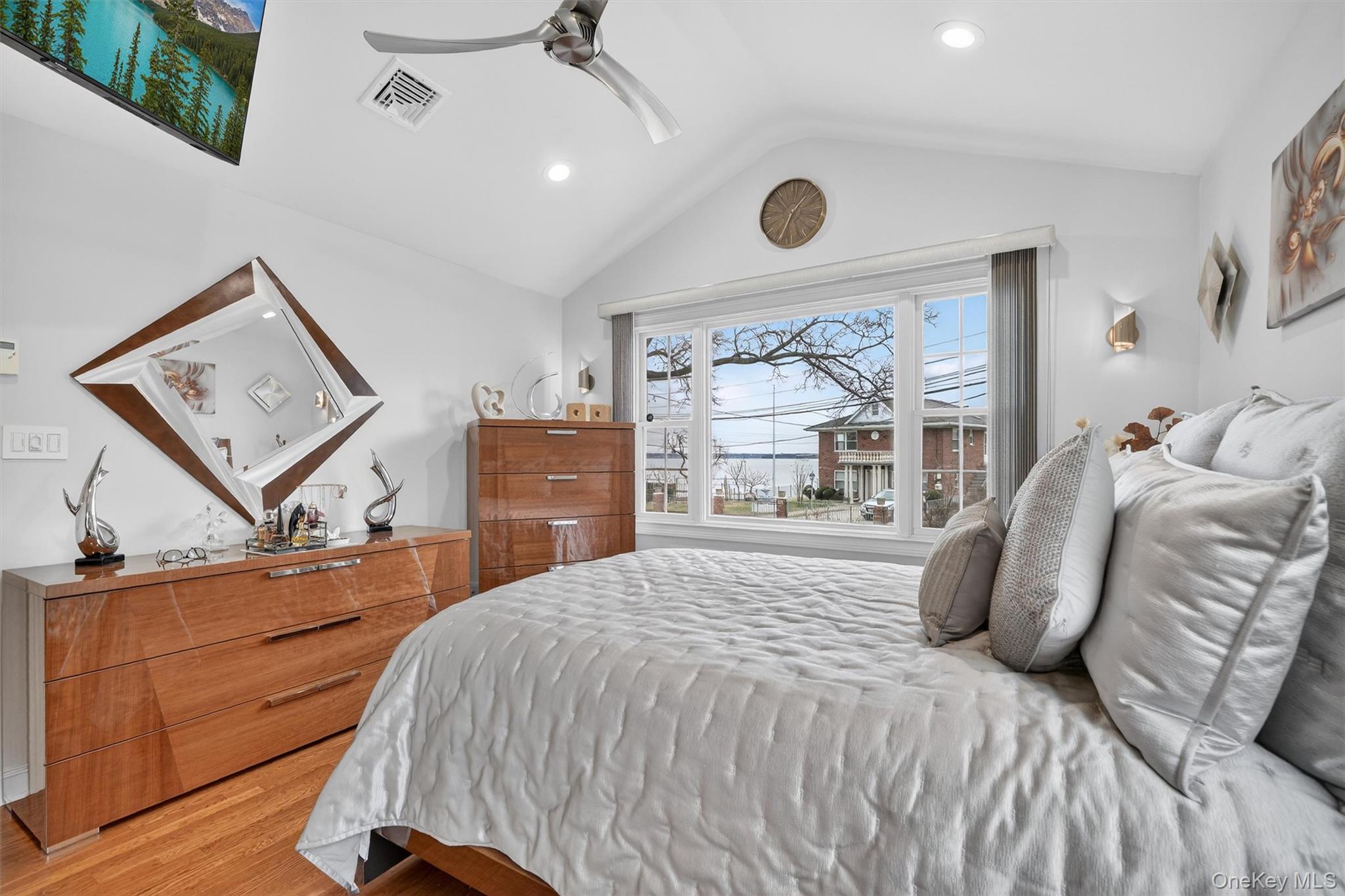 3377 Agar Place, Bronx, NY 10465