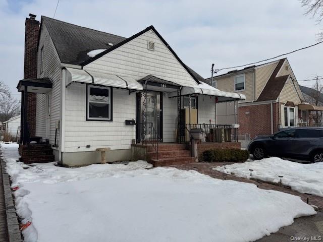 516 N 1st Street, New Hyde Park, NY 11040