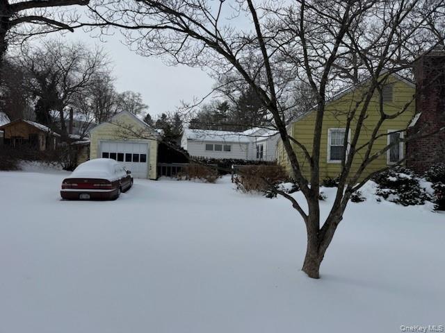 11 Birch Drive, Huntington Station, NY 11746