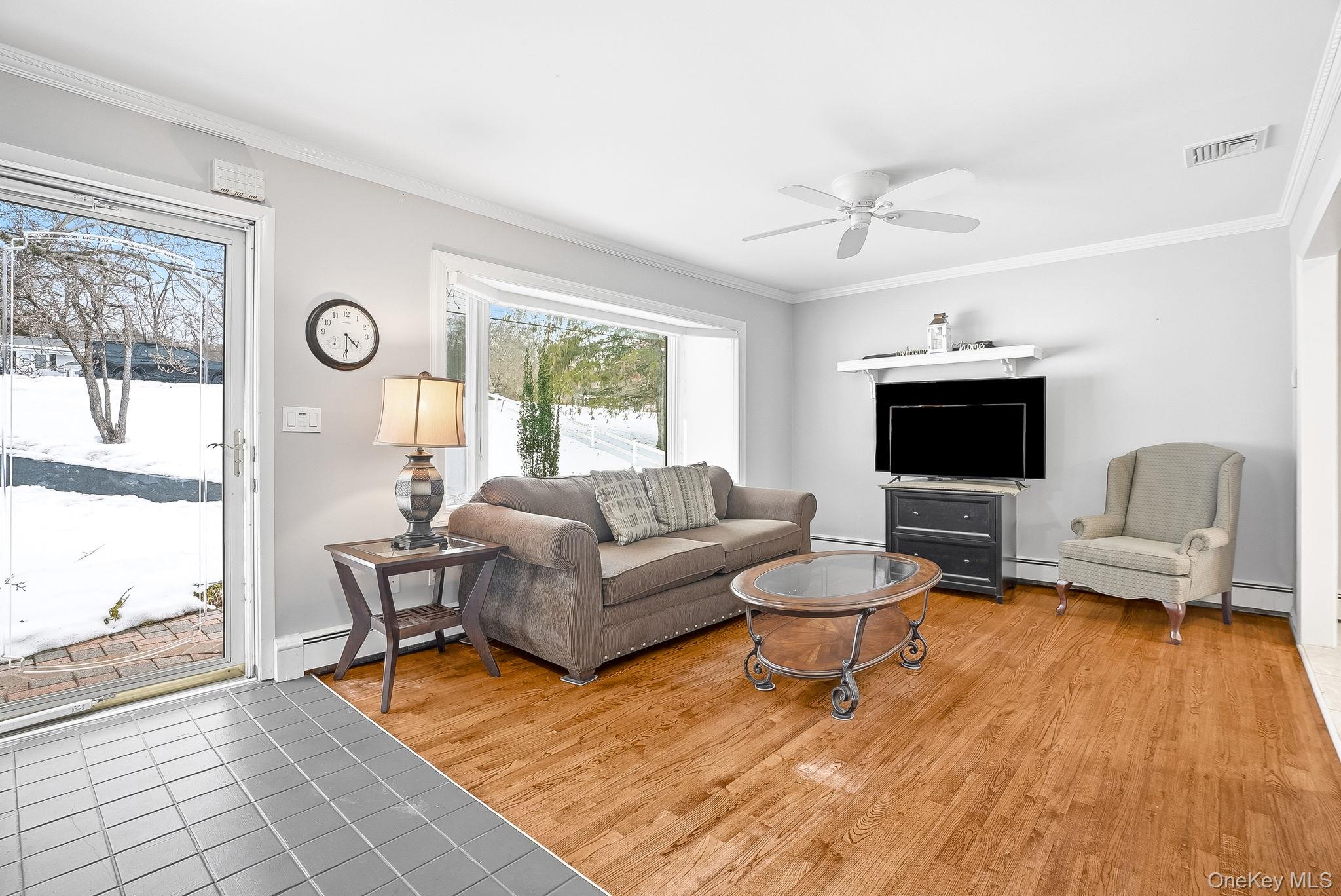 12 Lakeview Road, Carmel, NY 10512