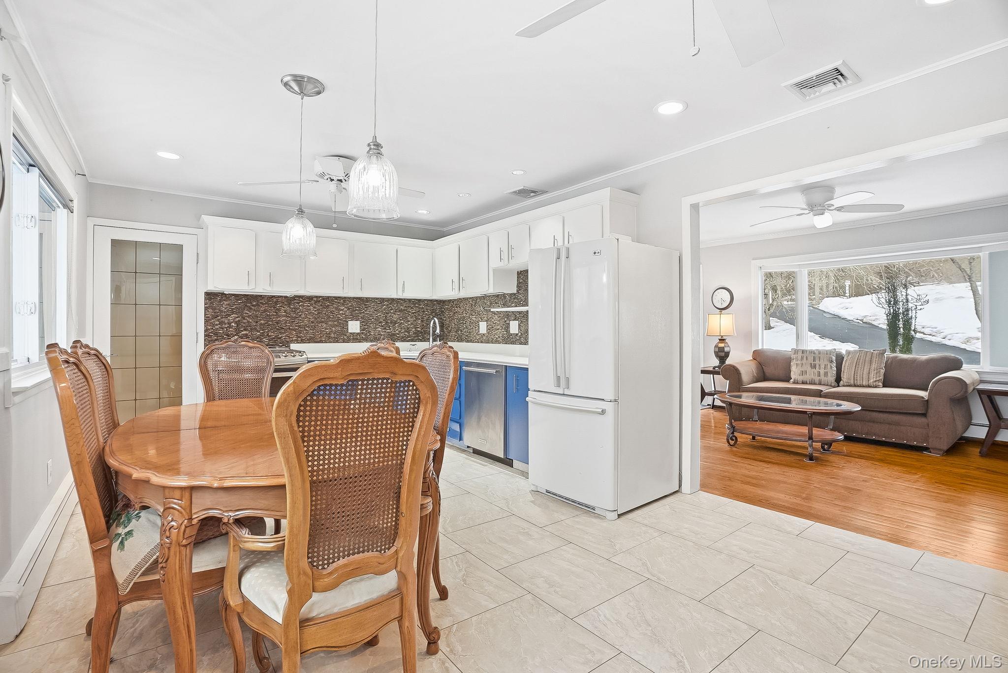 12 Lakeview Road, Carmel, NY 10512