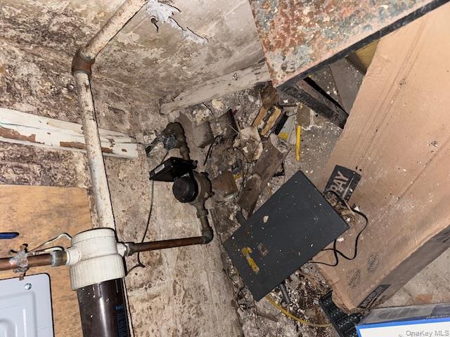 2122 Walnut Street, North Baldwin, NY 11510