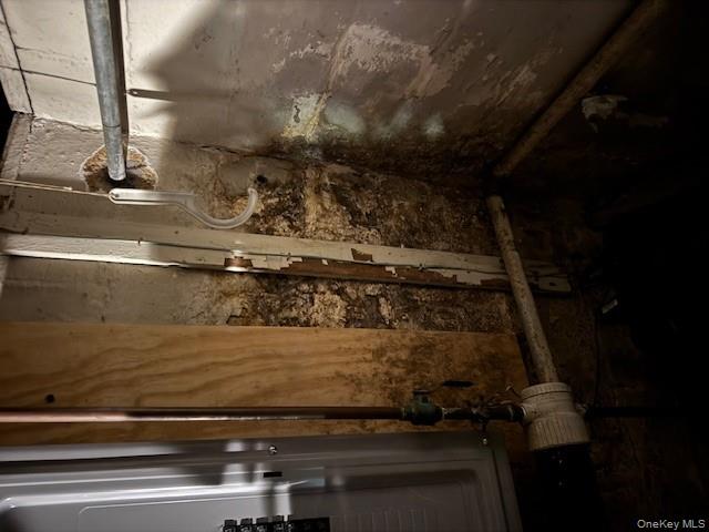 2122 Walnut Street, North Baldwin, NY 11510