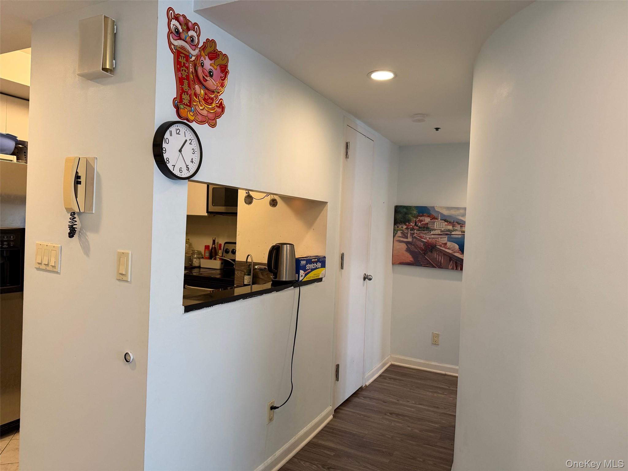 88 Cuttermill Road # 308, Great Neck, NY 11021