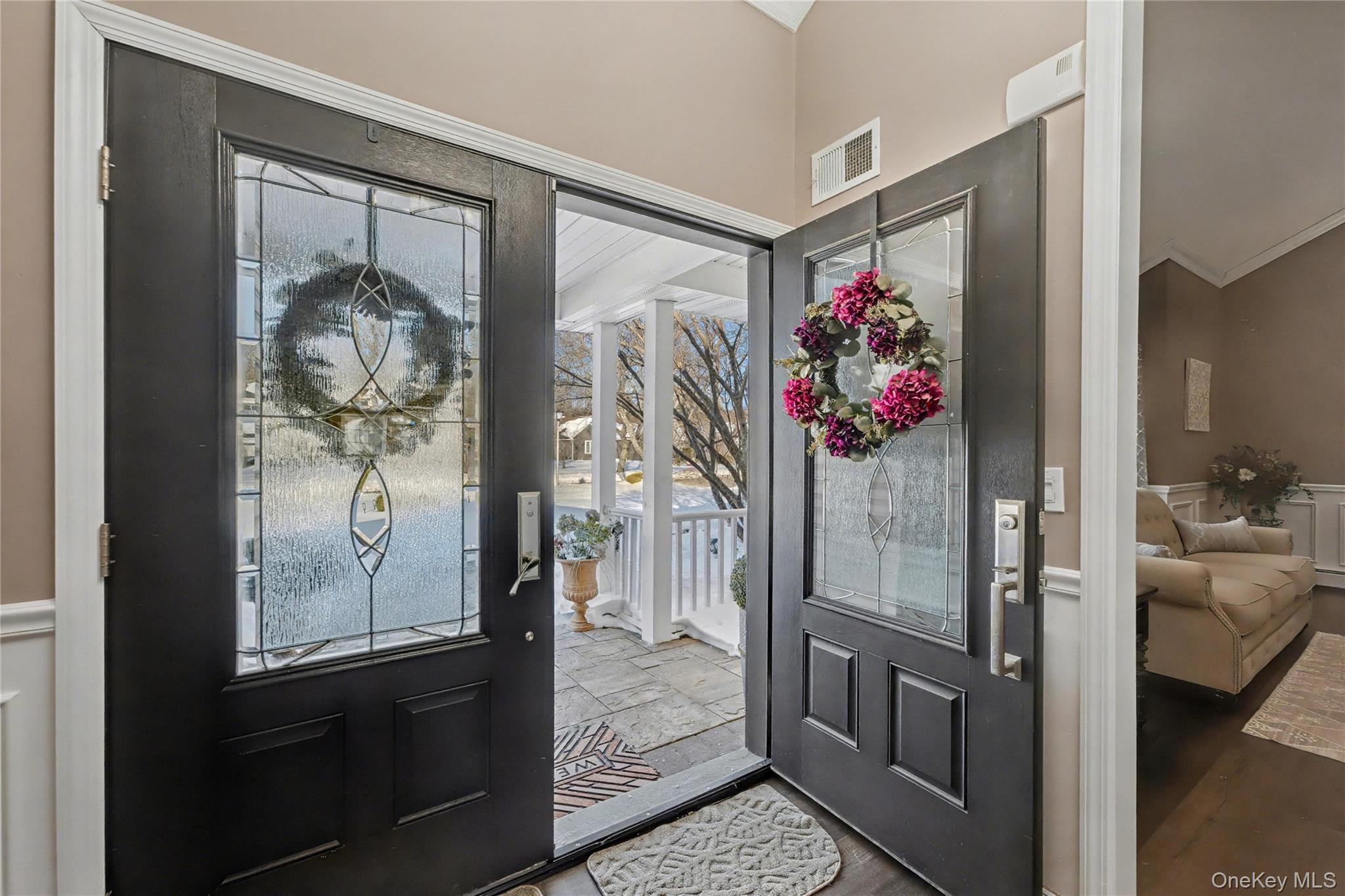 8 Paddock Drive, Fort Salonga, NY 11768