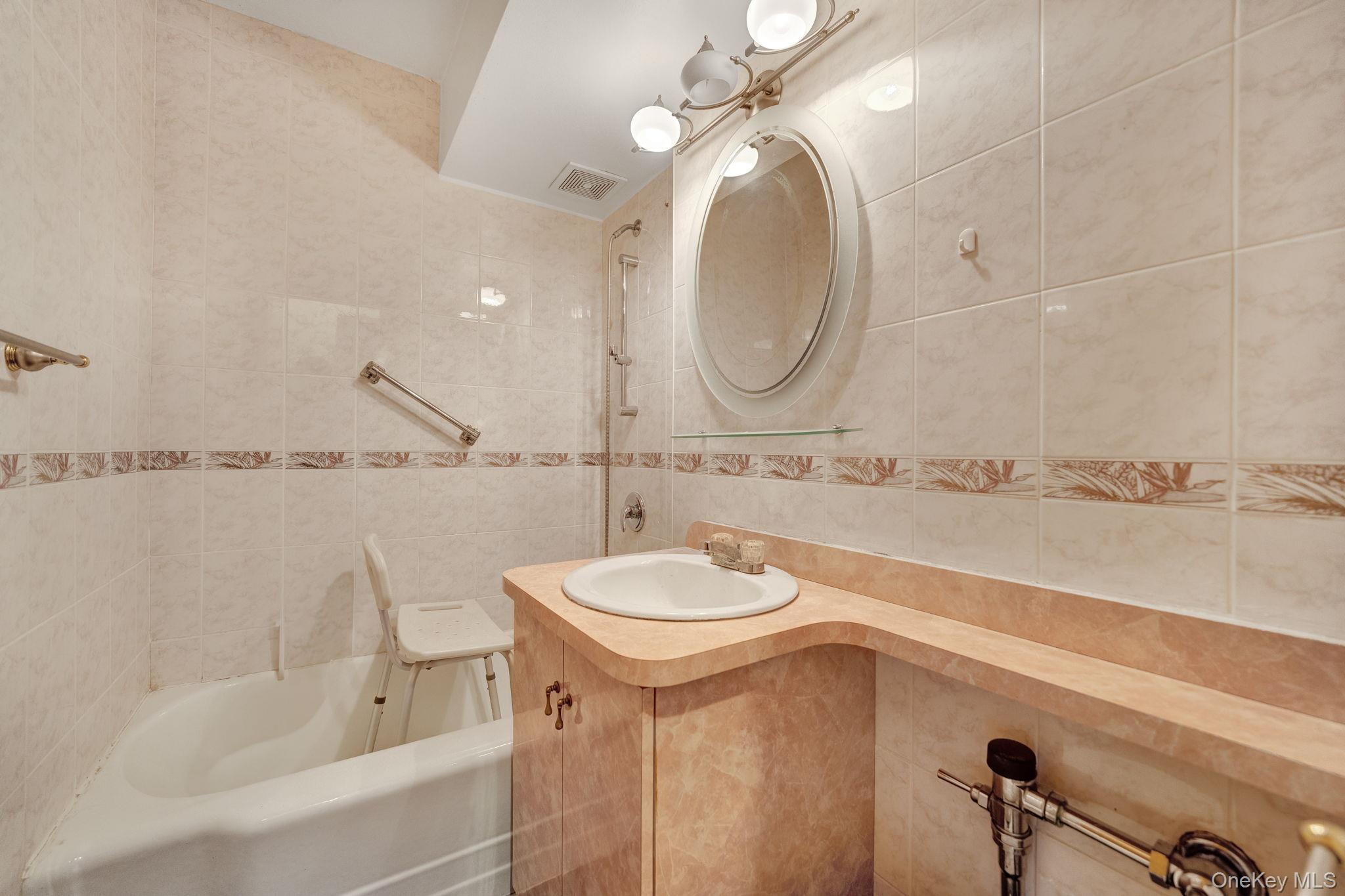 735 Avenue # 6M, Brooklyn, NY 11223