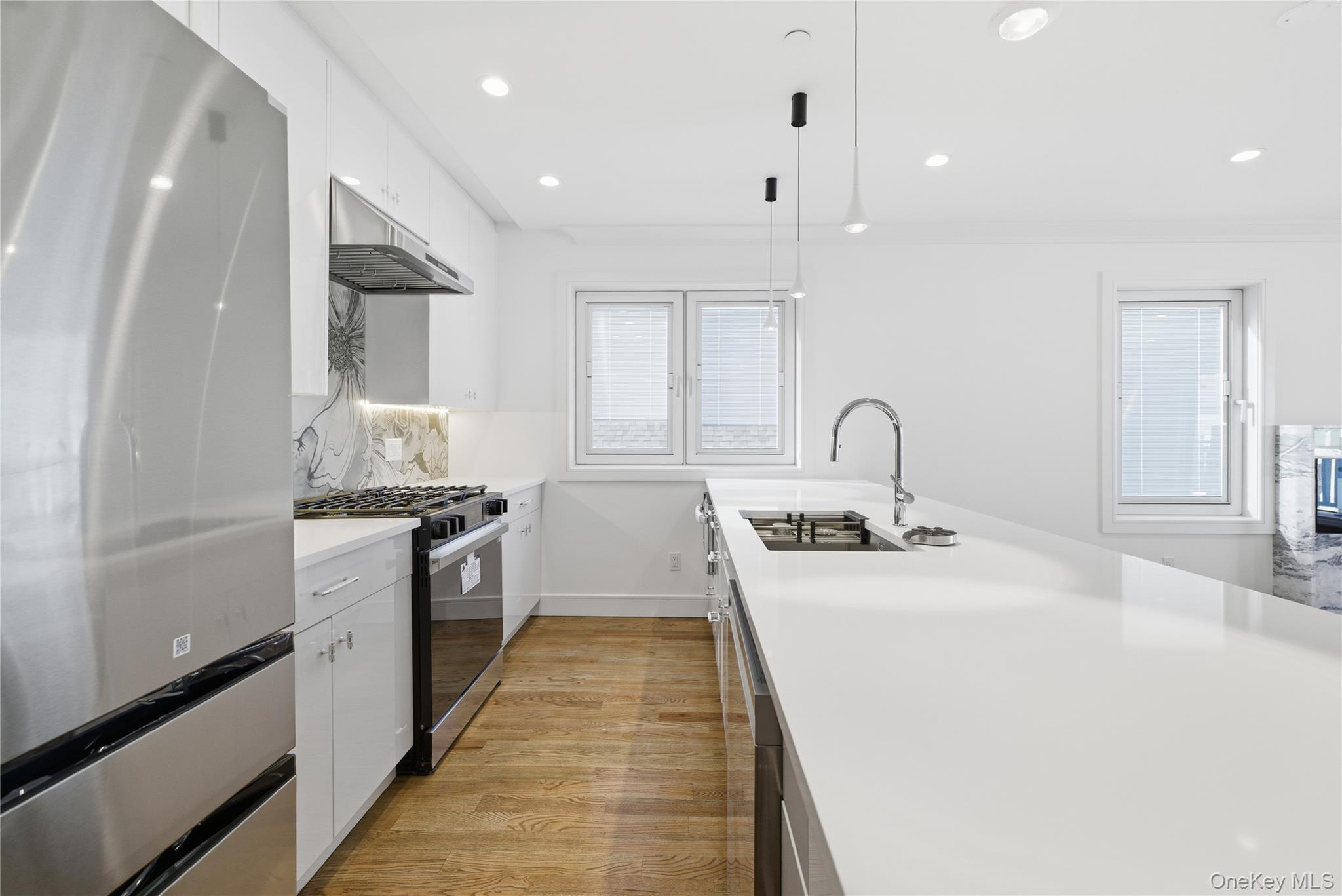 550 E Harrison Street, Long Beach, NY 11561