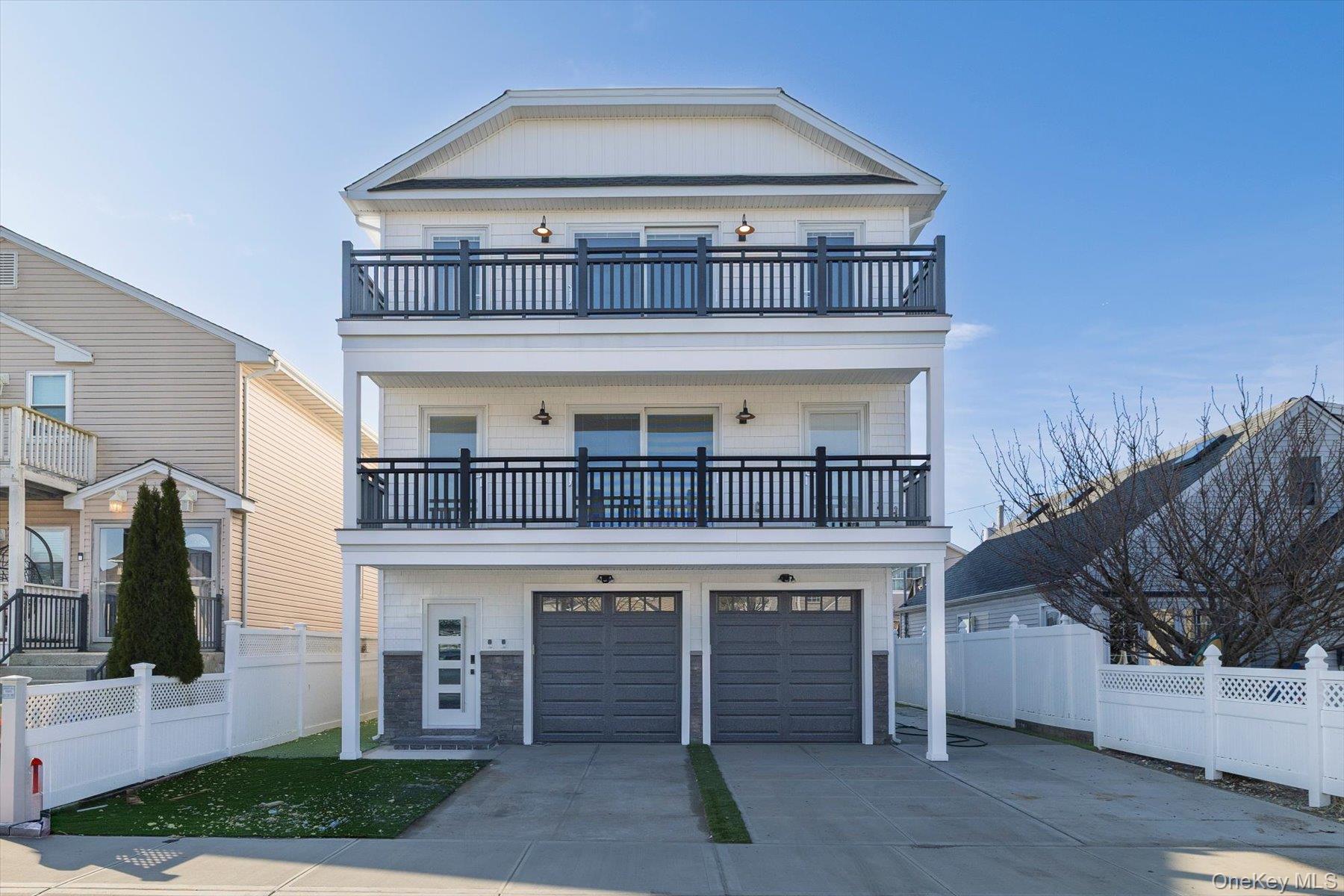 550 E Harrison Street, Long Beach, NY 11561