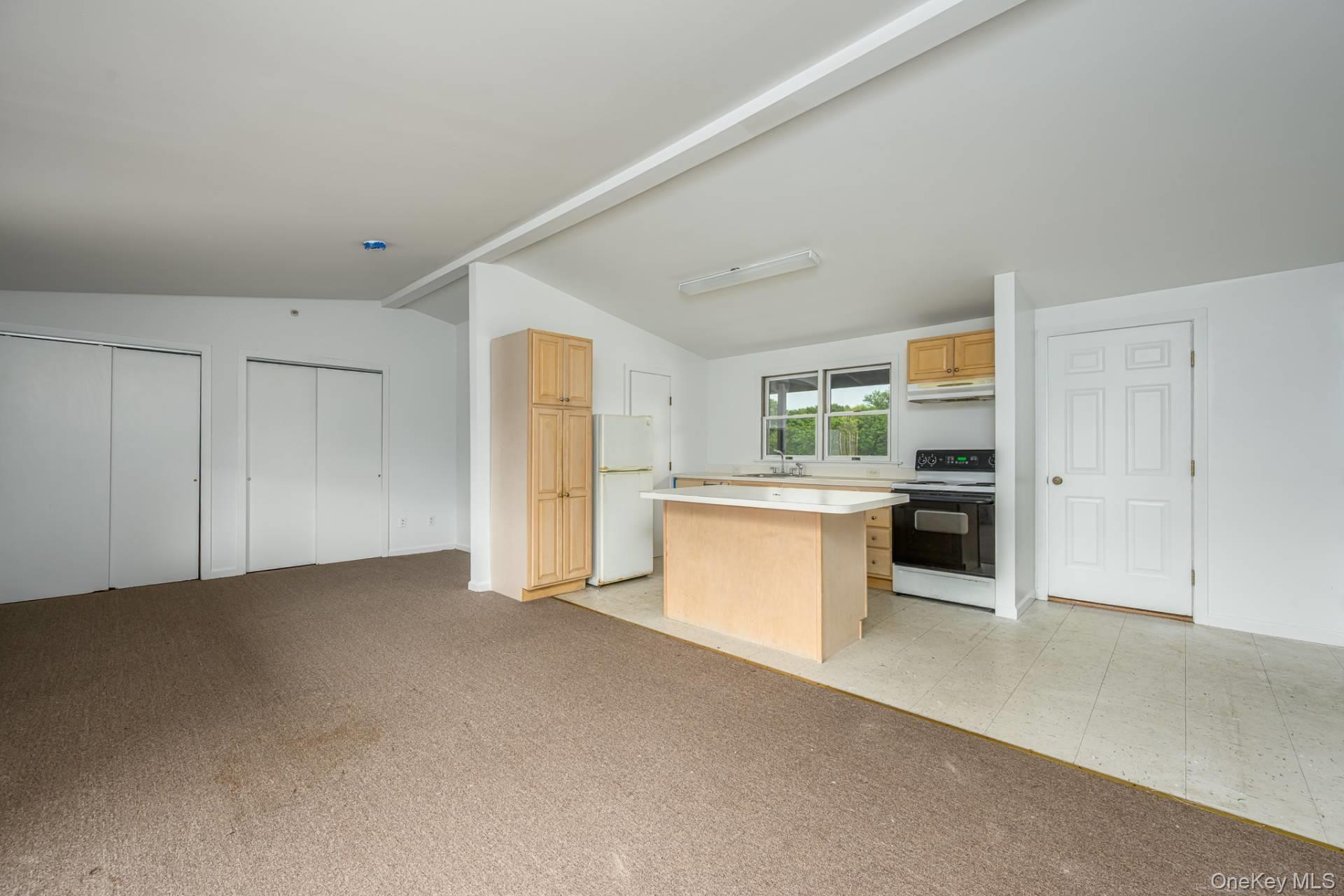 929 County Road 39, Southampton, NY 11968