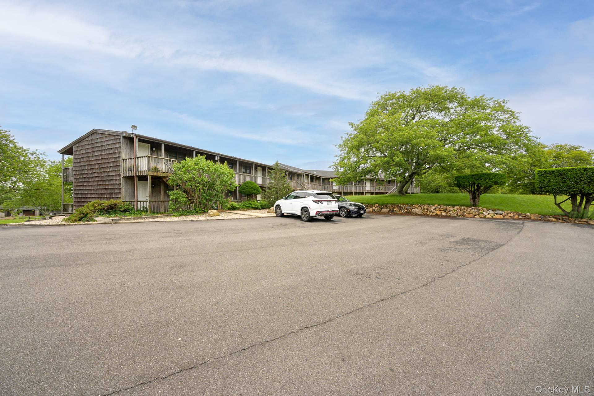 929 County Road 39, Southampton, NY 11968