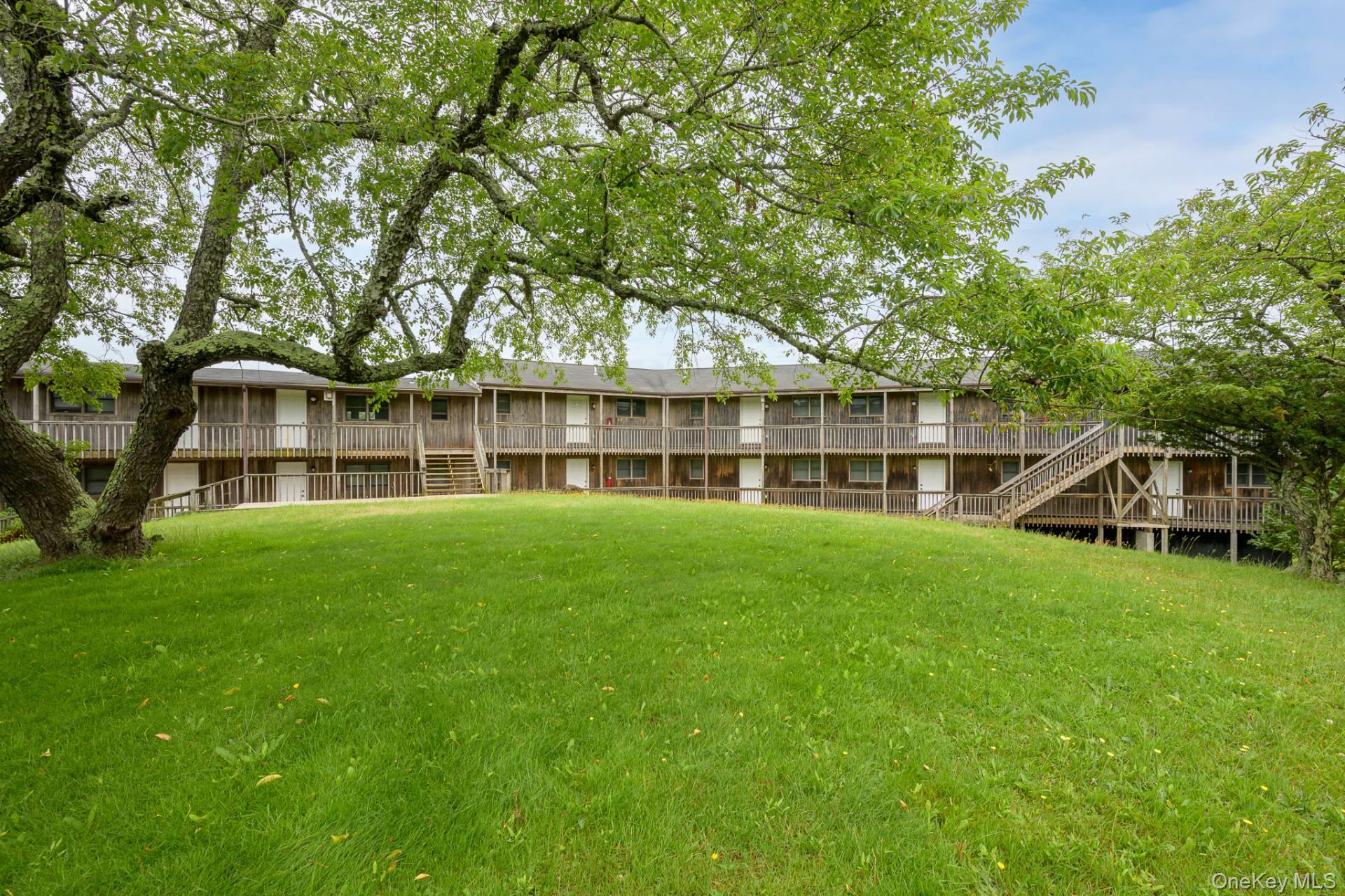 929 County Road 39, Southampton, NY 11968