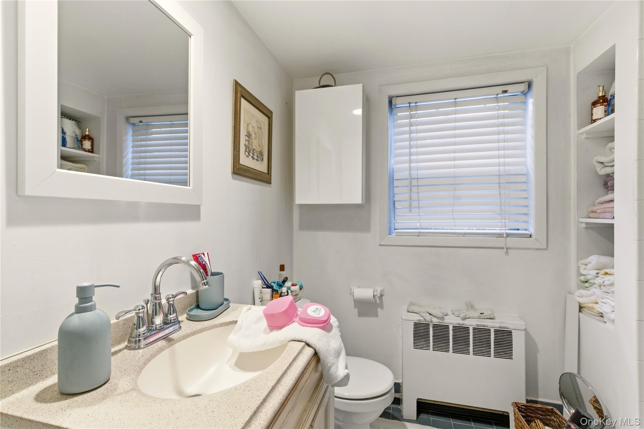 58 Oakdale Road, Centerport, NY 11721