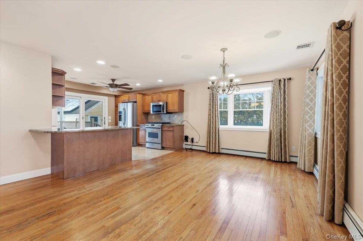 234 S Pershing Avenue, Bethpage, NY 11714