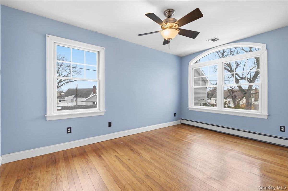 234 S Pershing Avenue, Bethpage, NY 11714