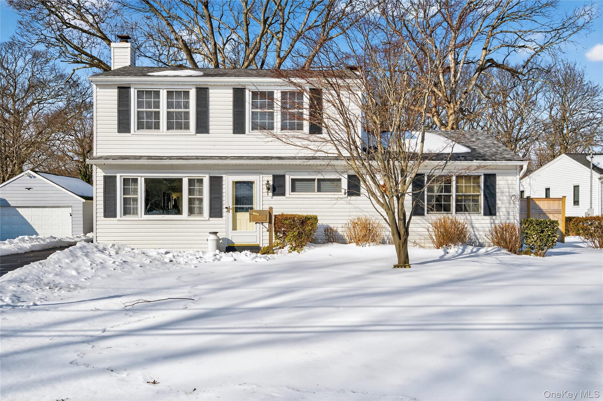 148 Malts Avenue, West Islip, NY 11795