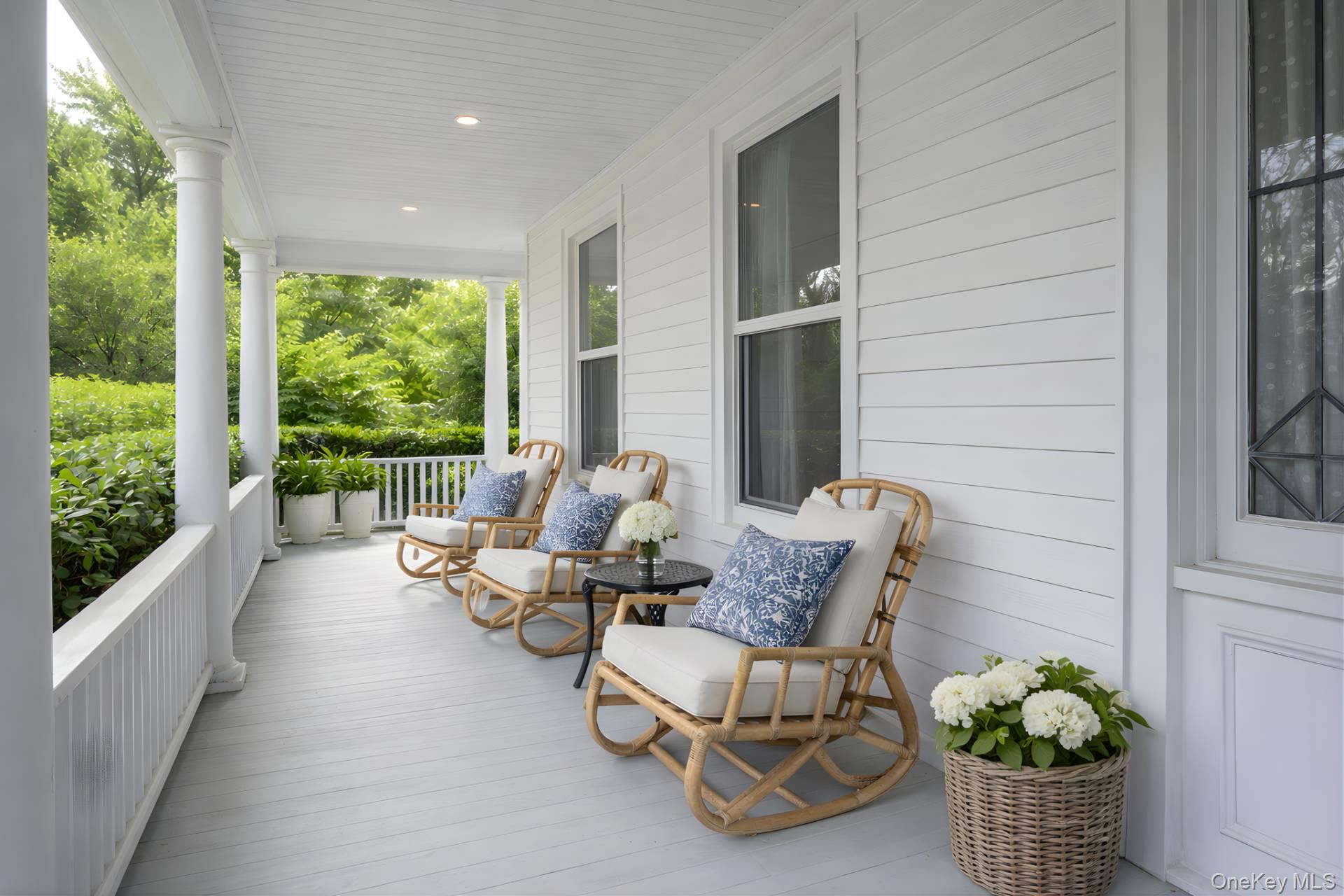 37 Moses Lane, Southampton, NY 11968