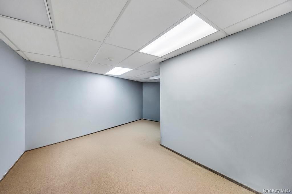 600 Hicksville Road, Bethpage, NY 11714