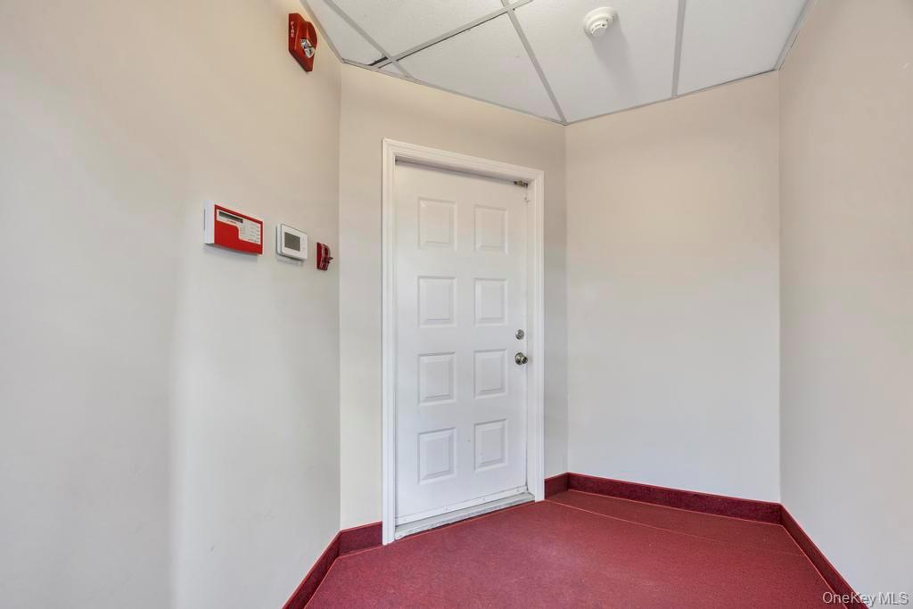 600 Hicksville Road, Bethpage, NY 11714