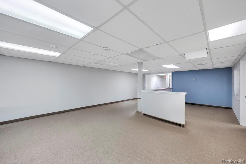 600 Hicksville Road, Bethpage, NY 11714