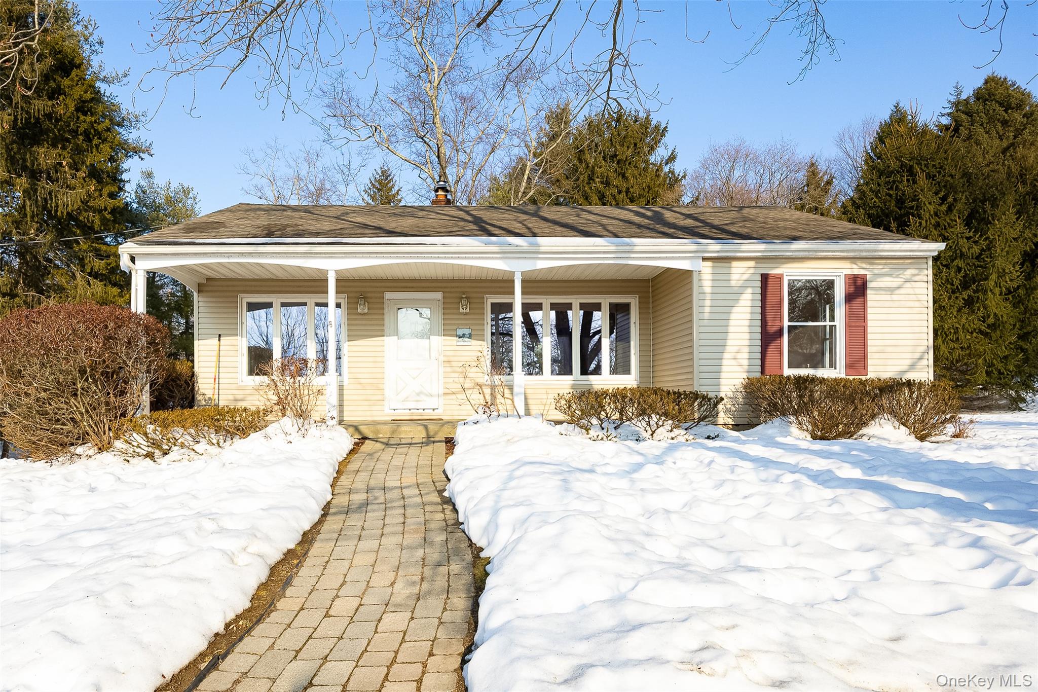 13 Robert Road, Poughkeepsie, NY 12603