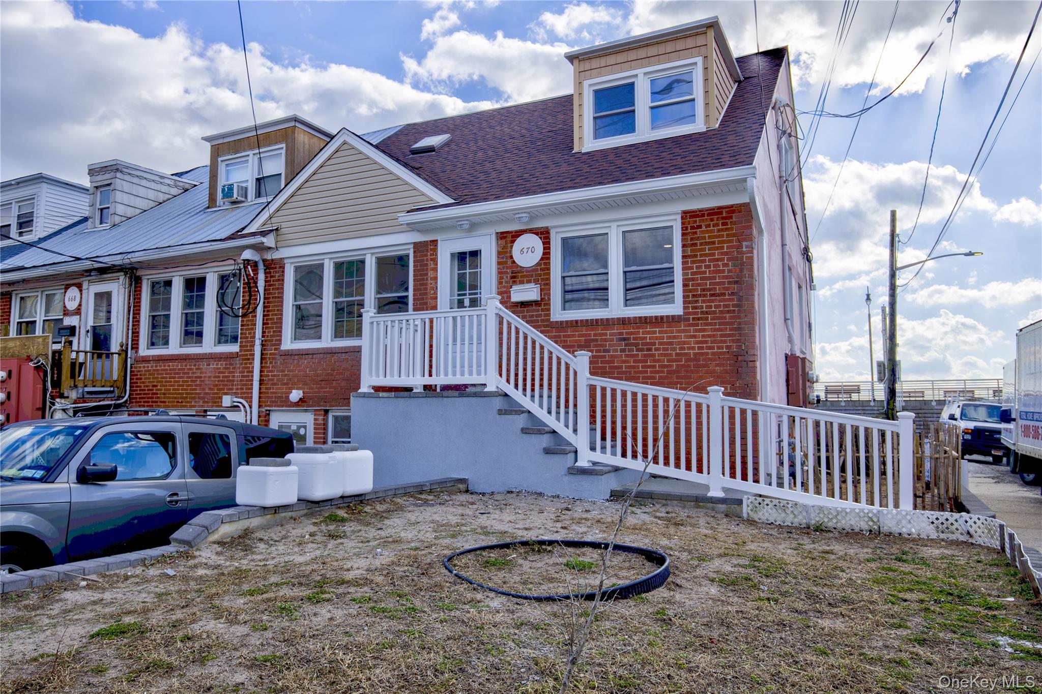 670 W Broadway # 2nd floor, Long Beach, NY 11561