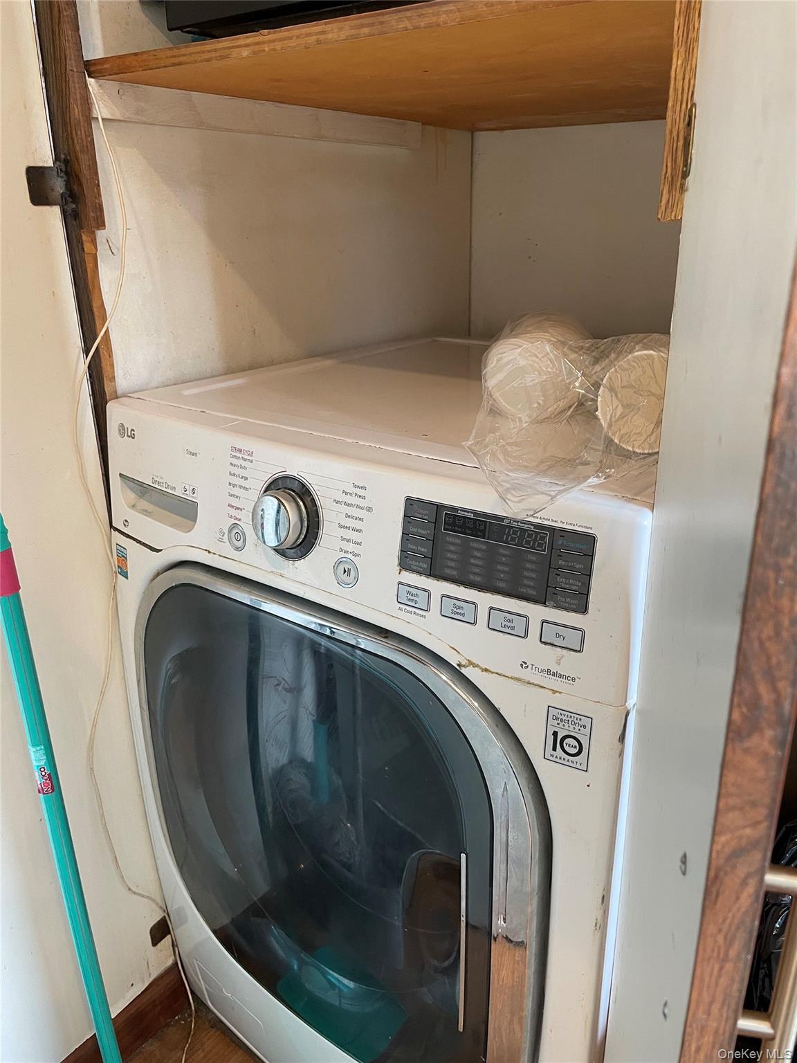 5828 251st Street # Upper Unit, Little Neck, NY 11362