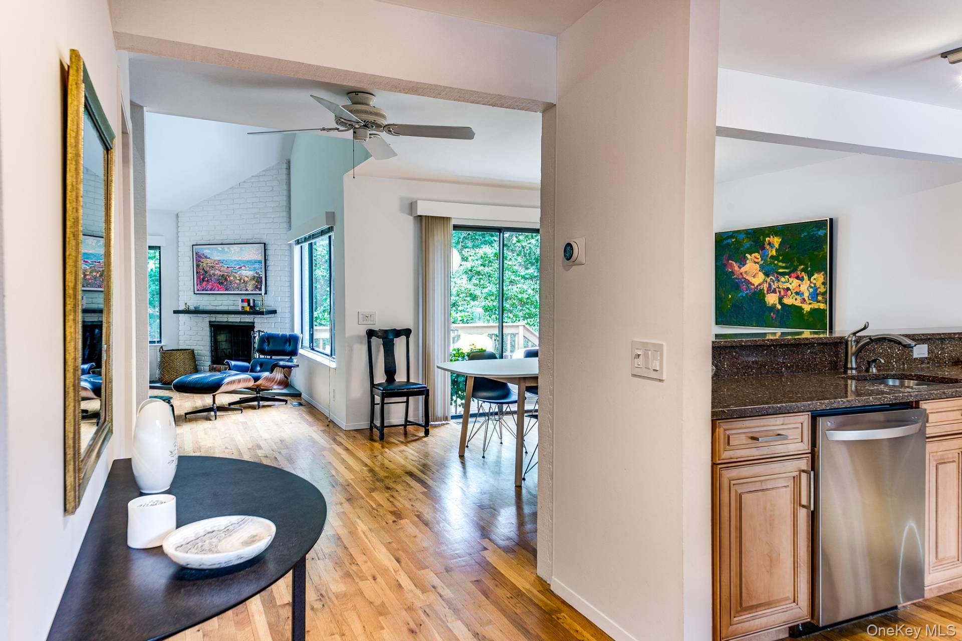 202 Treescape Drive # 10B, East Hampton, NY 11937