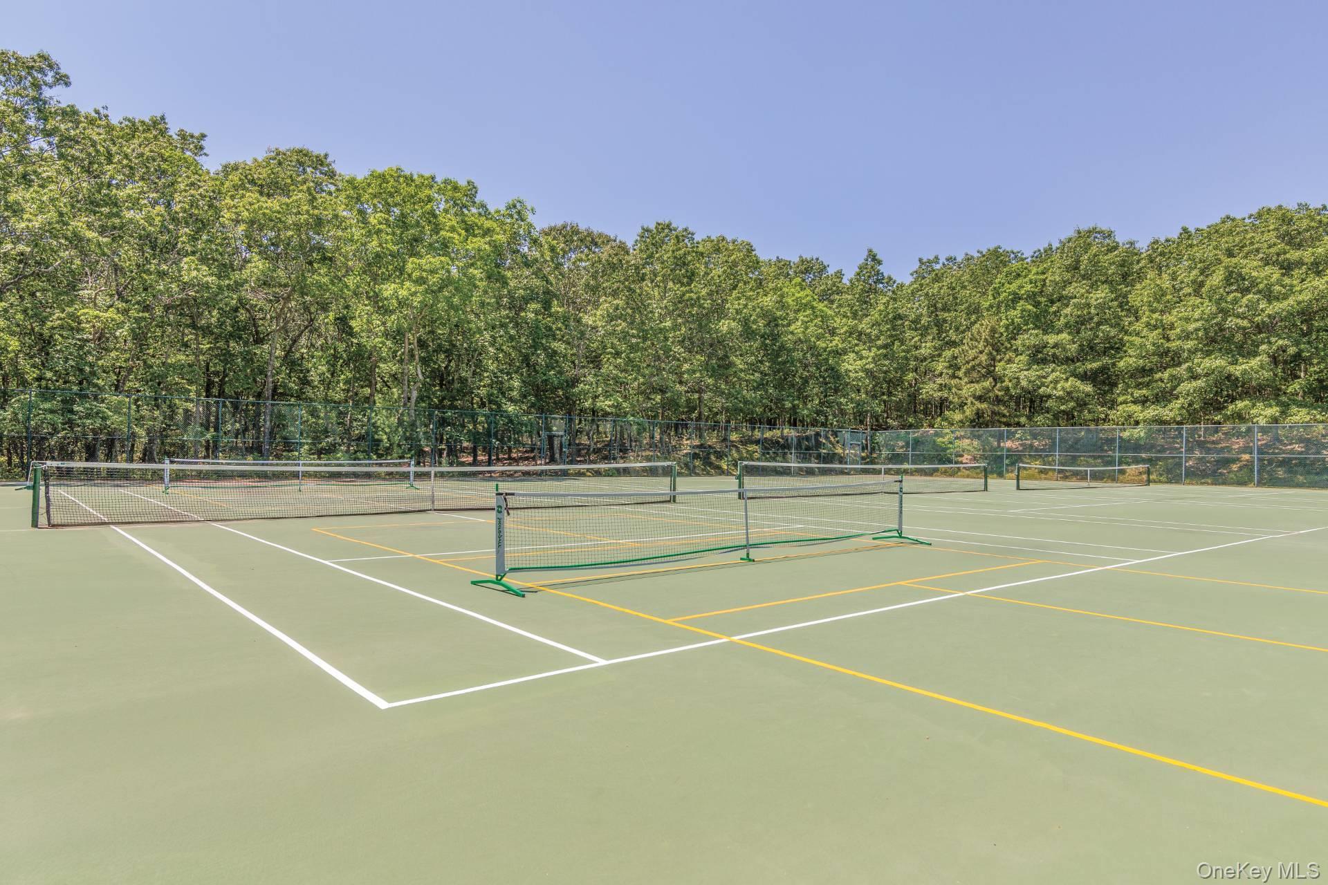 202 Treescape Drive # 10B, East Hampton, NY 11937