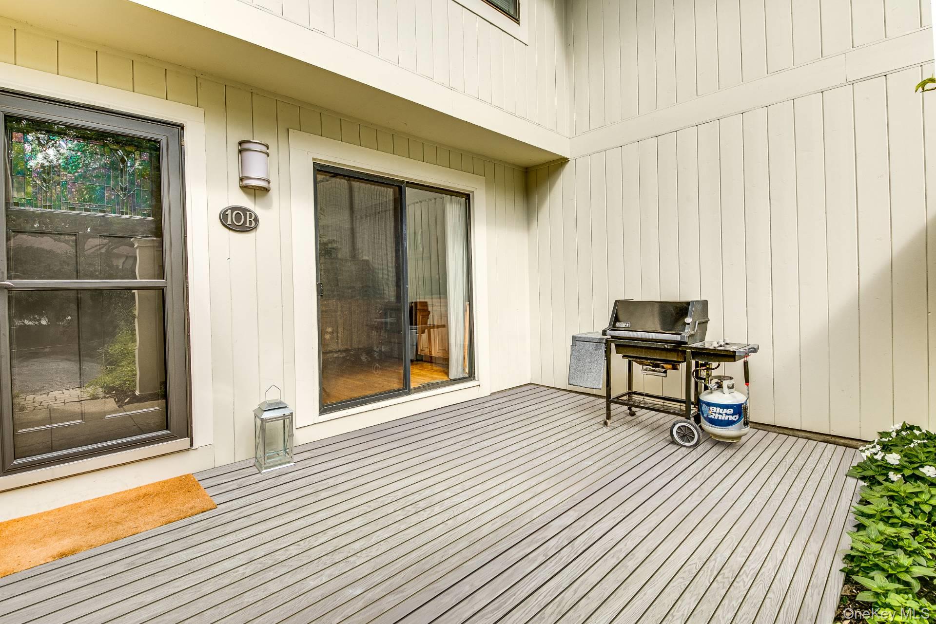 202 Treescape Drive # 10B, East Hampton, NY 11937