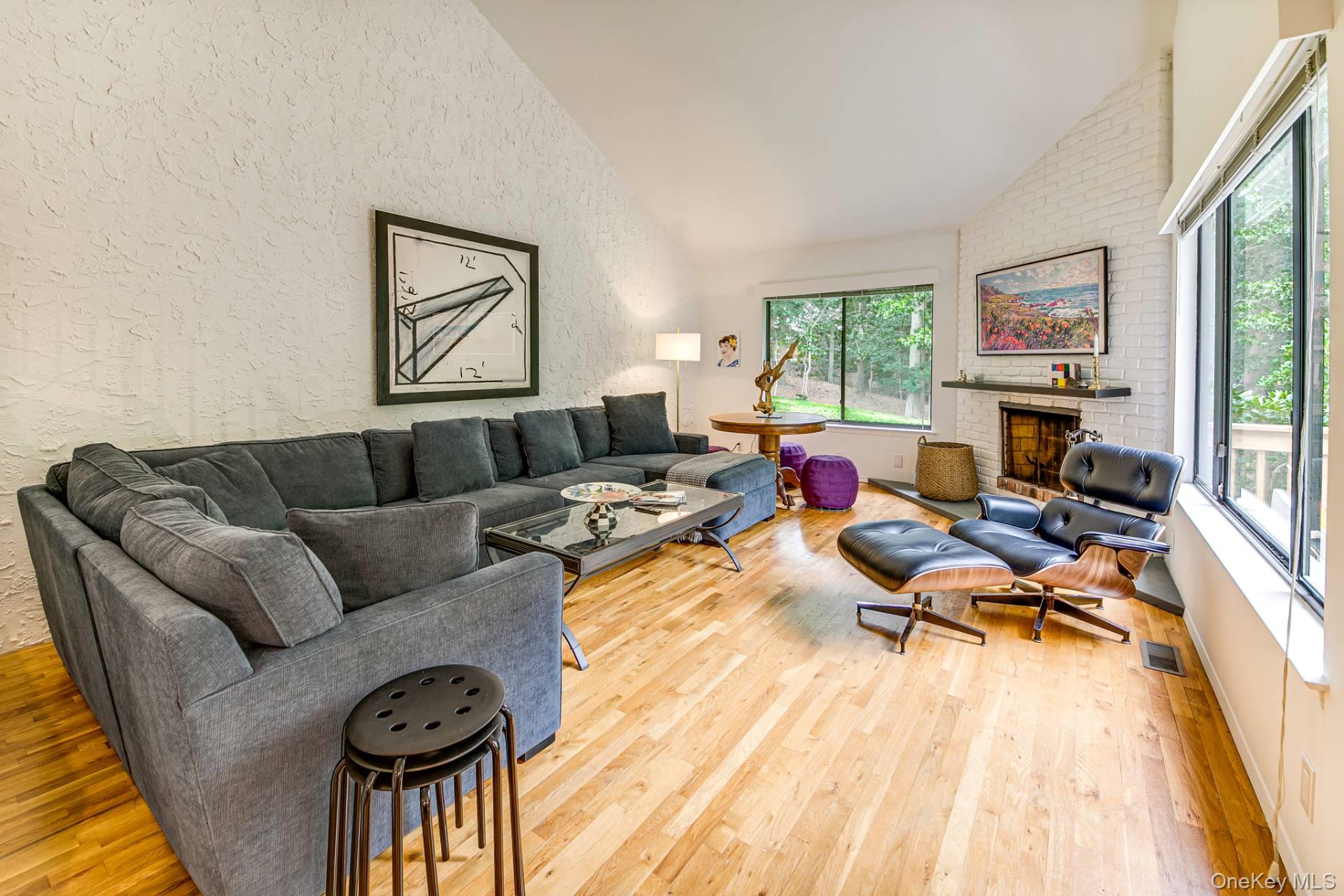 202 Treescape Drive # 10B, East Hampton, NY 11937