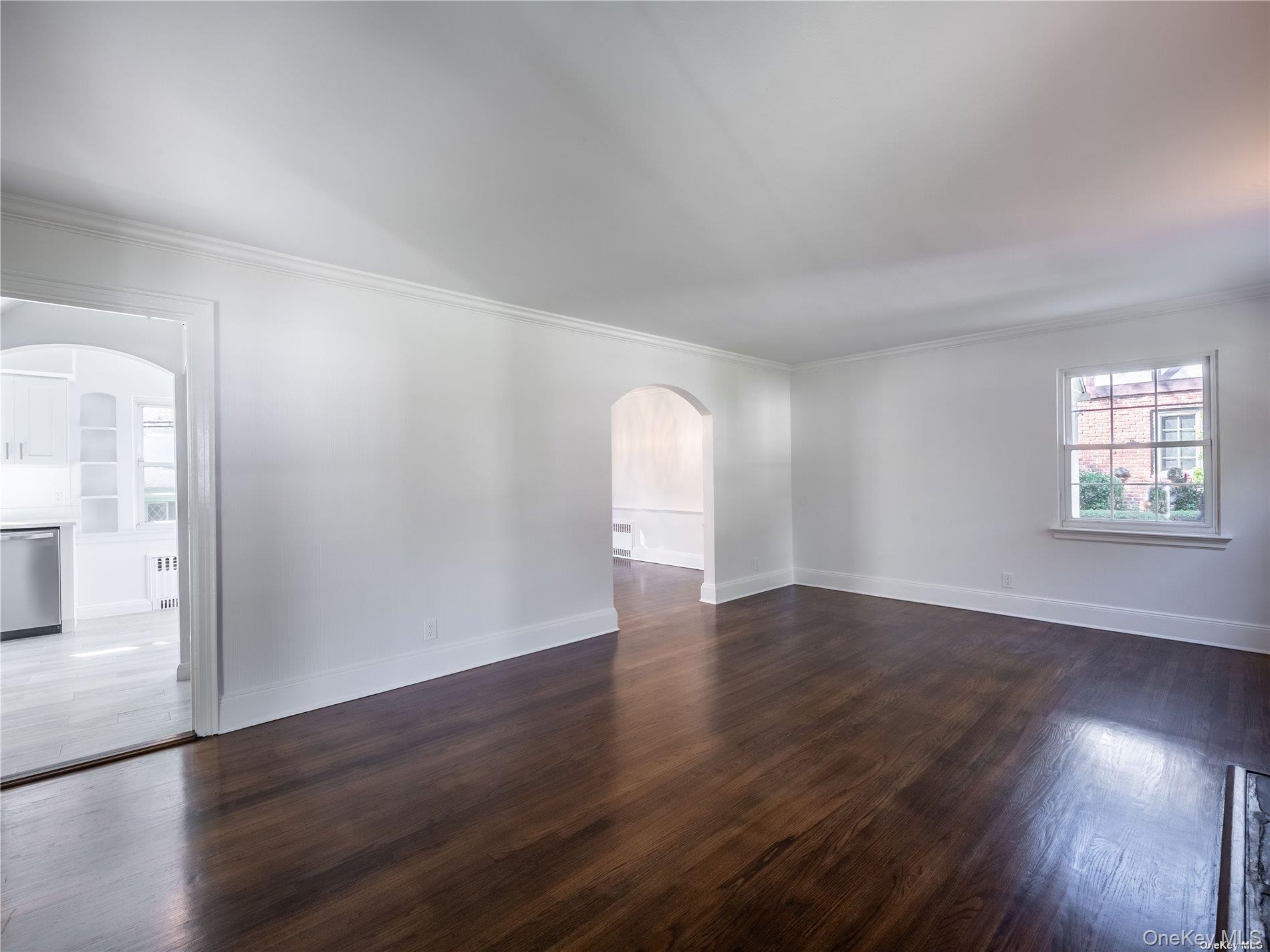 109 Chase Road, Manhasset, NY 11030