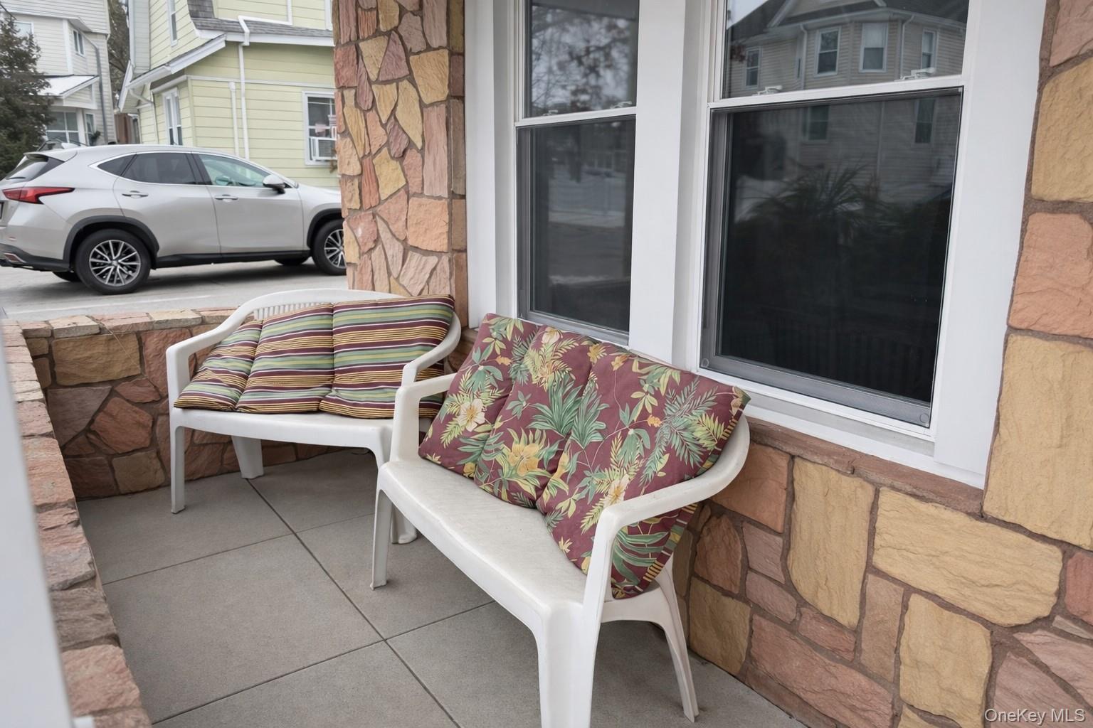 70 S Cottage Street, Valley Stream, NY 11580