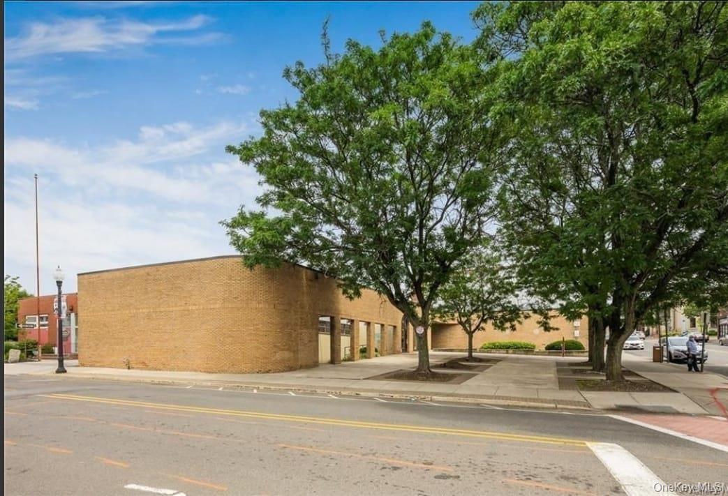 62 Lafayette Avenue, Suffern, NY 10901