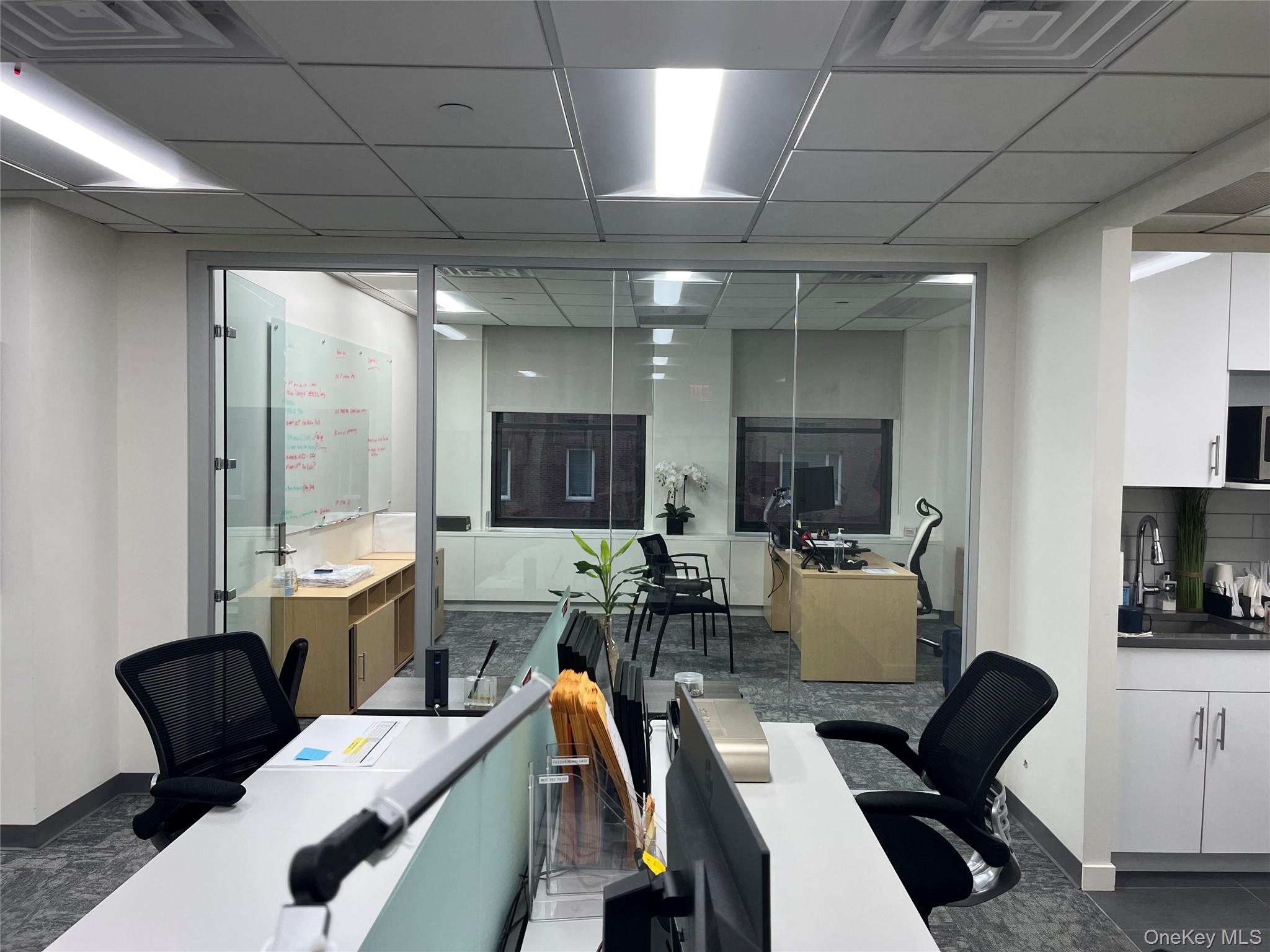 501 Madison Ave # 6th floor, New York (Manhattan), NY 10022