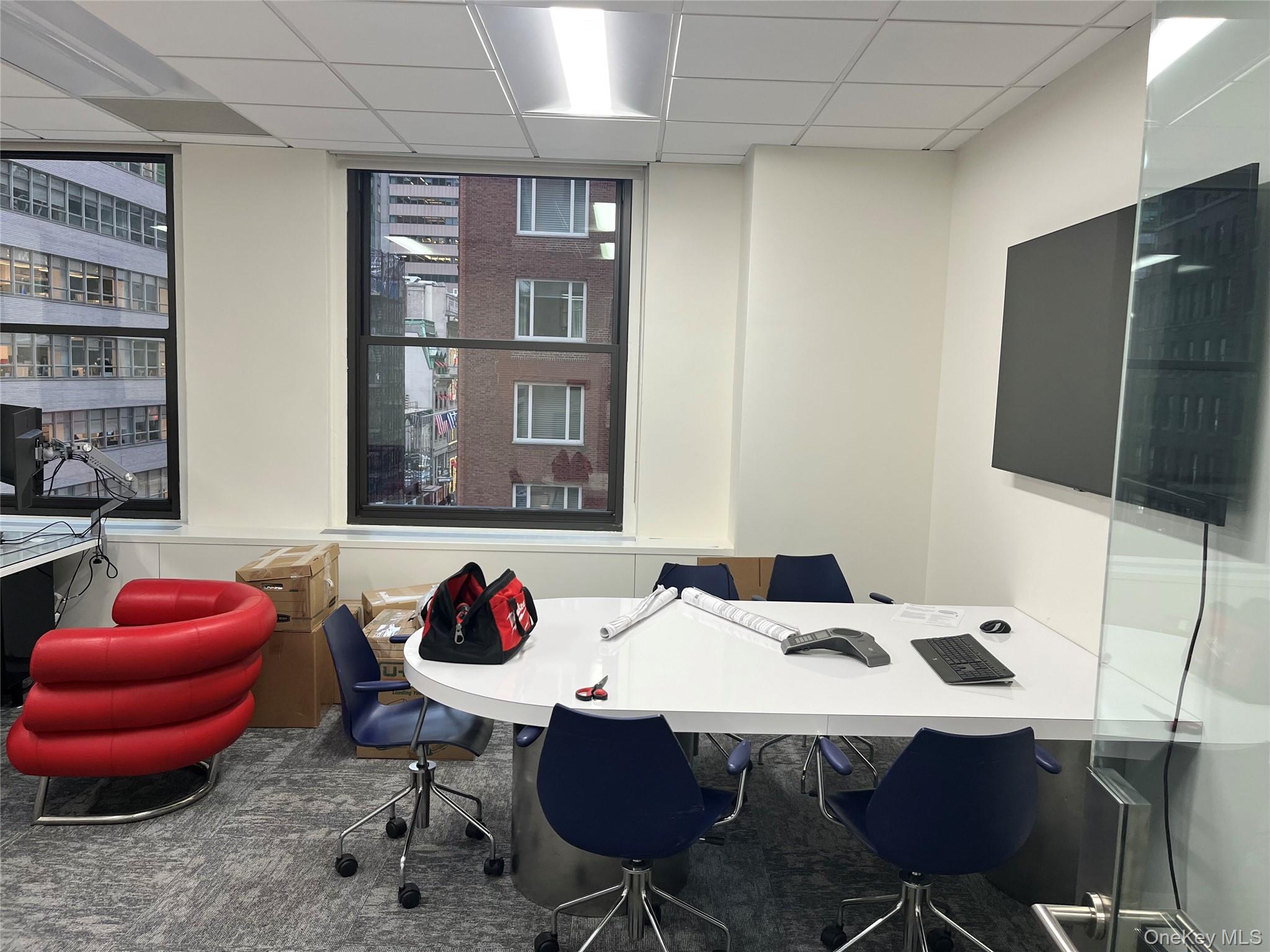 501 Madison Ave # 6th floor, New York (Manhattan), NY 10022