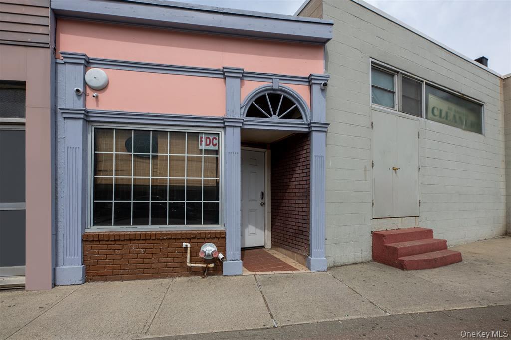 41 Lafayette Avenue, Suffern, NY 10901