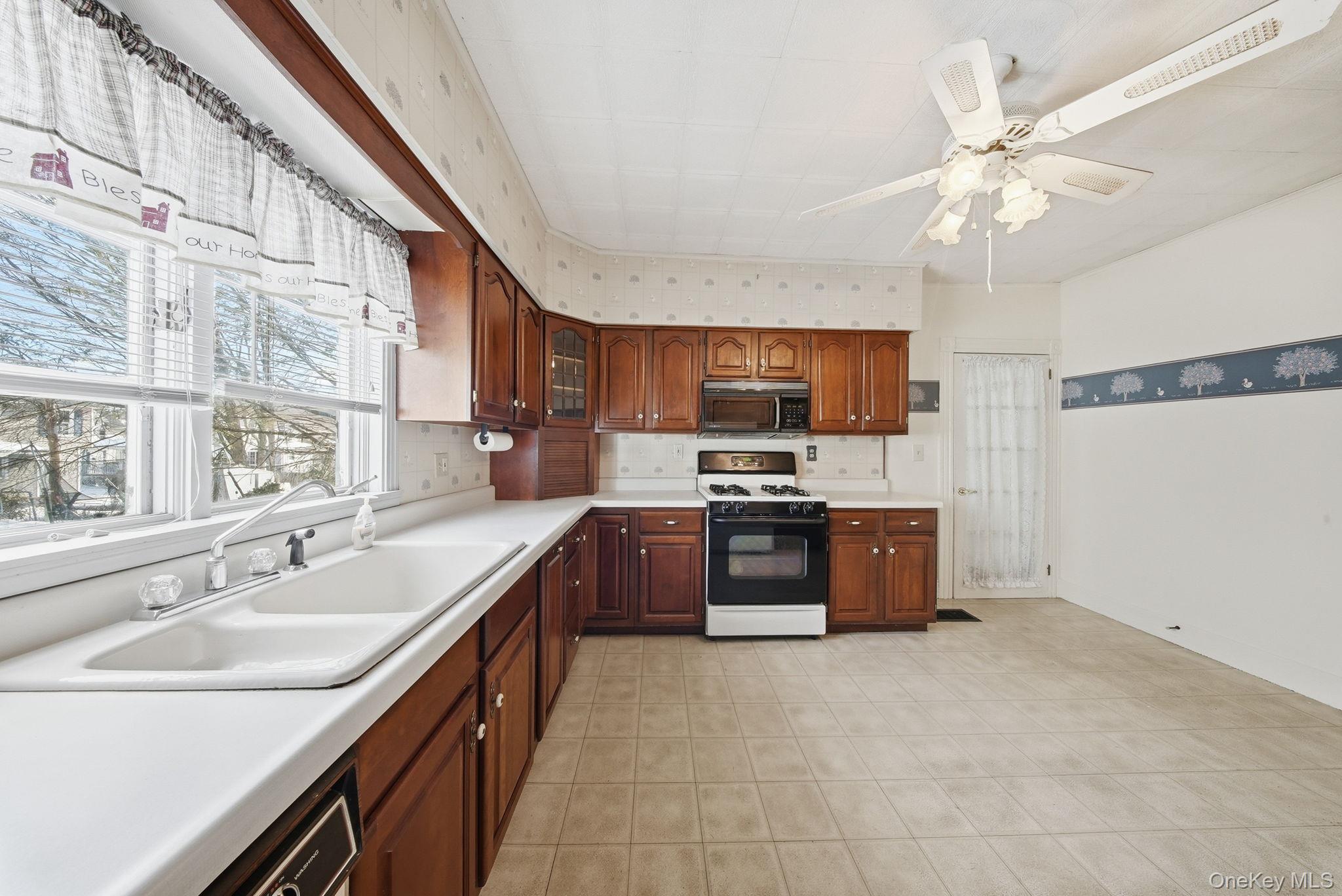 54 Ogden Street, Middletown, NY 10940