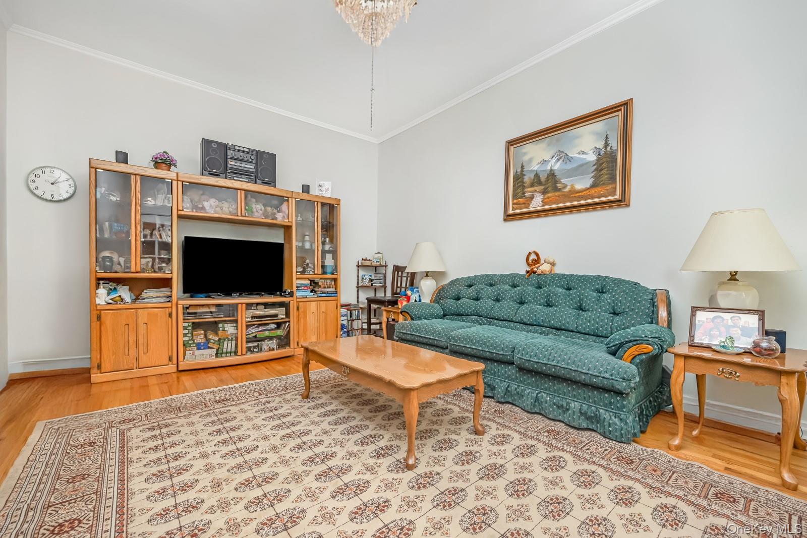 58-43 81st Street, Middle Village, NY 11379