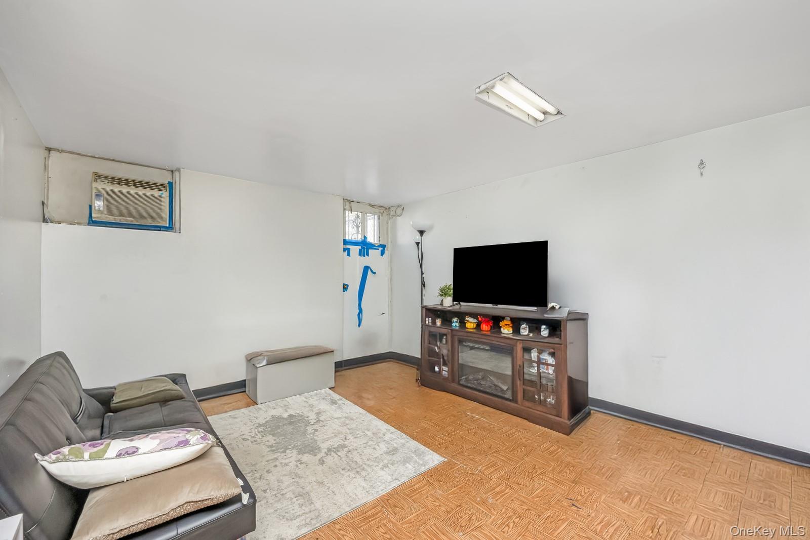 58-43 81st Street, Middle Village, NY 11379