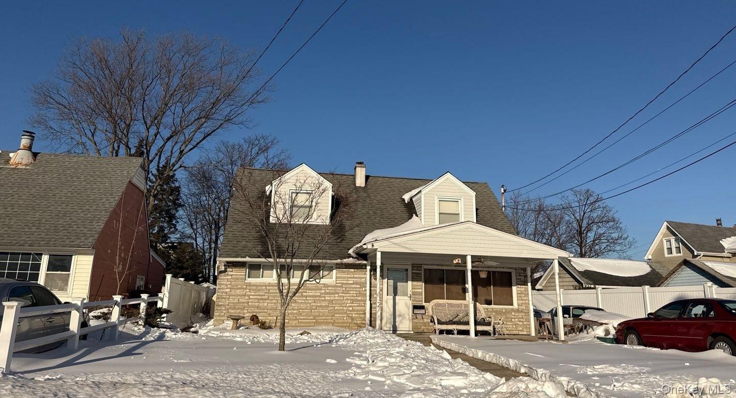 2 Quay Court, East Rockaway, NY 11518