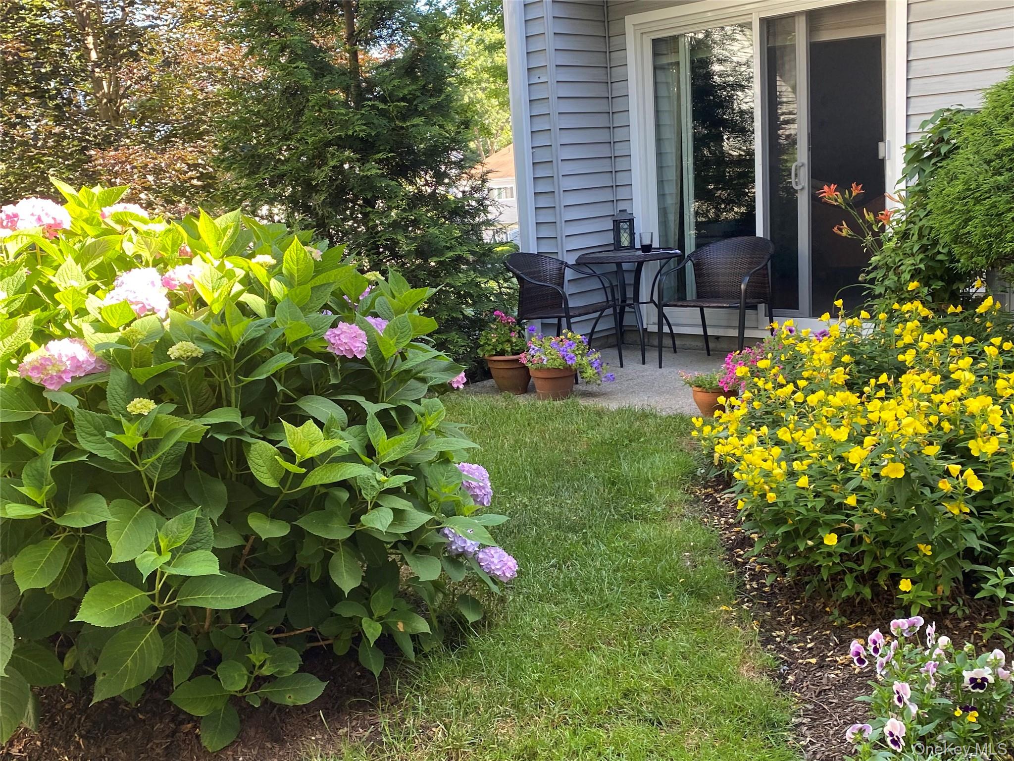 208 Harris Road # EA6, Bedford Hills, NY 10507