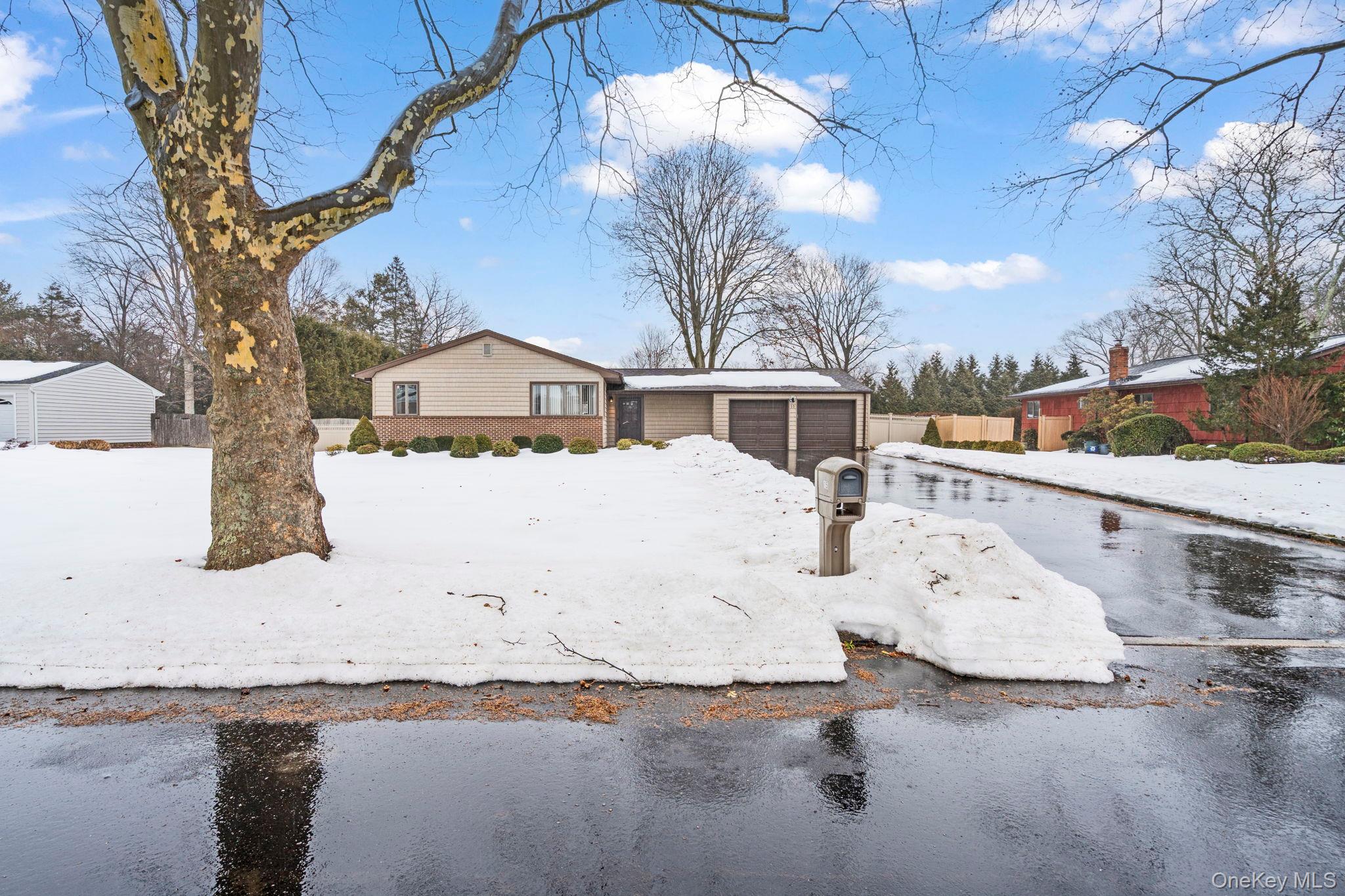 15 Thadford Street, East Northport, NY 11731