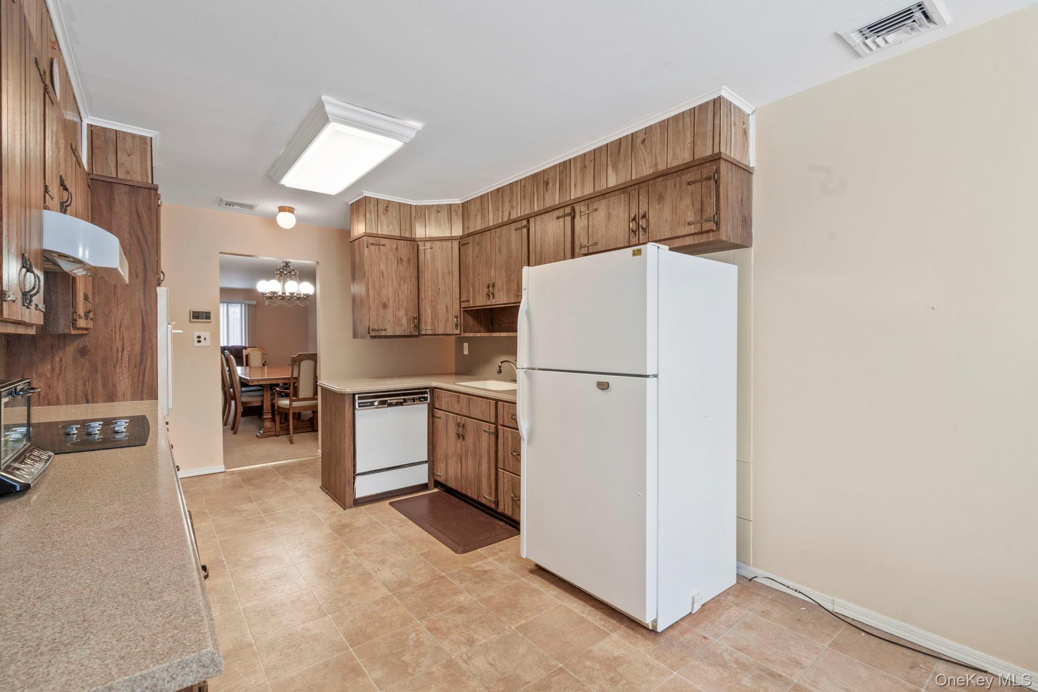 15 Thadford Street, East Northport, NY 11731