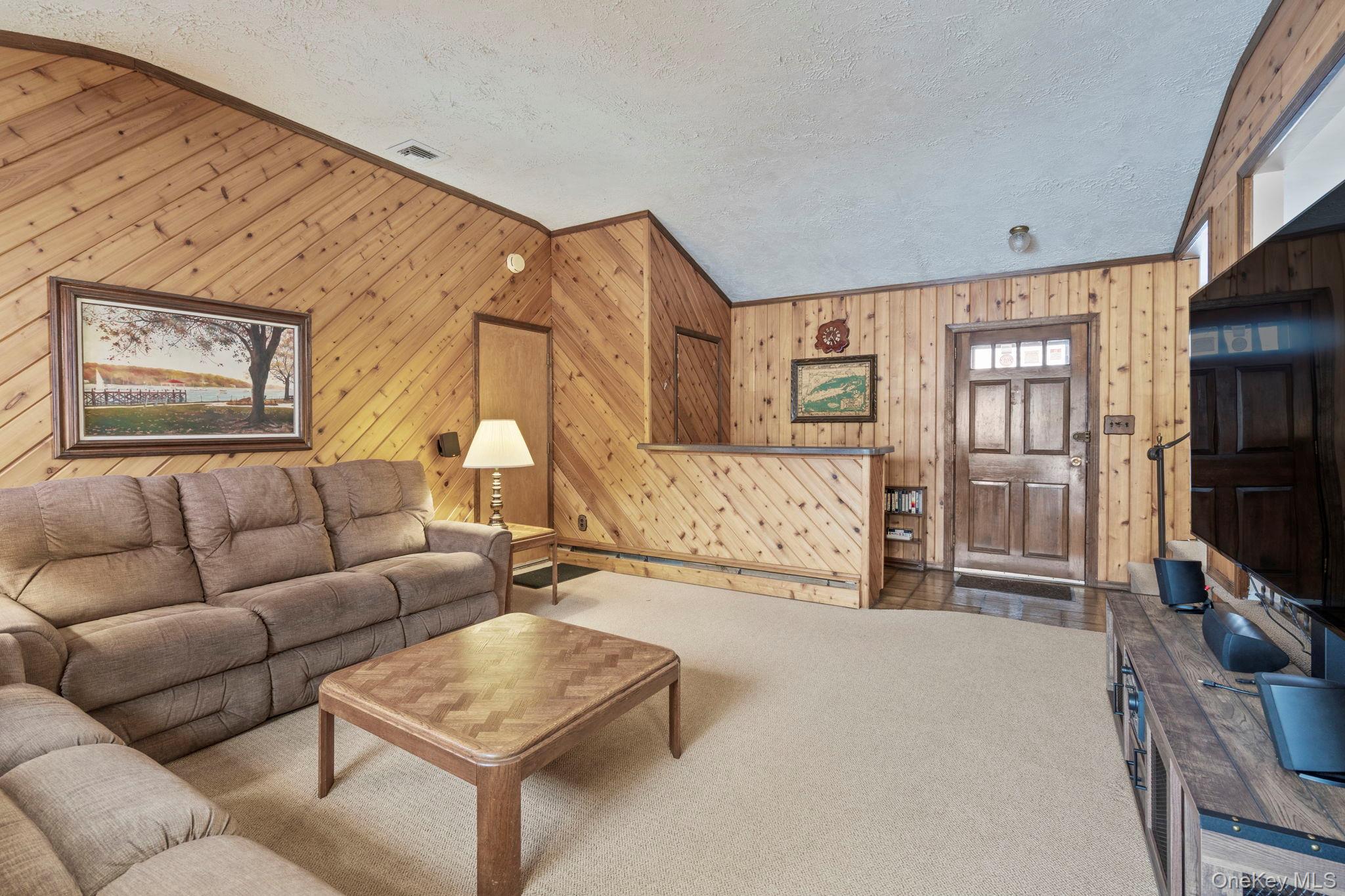 15 Thadford Street, East Northport, NY 11731